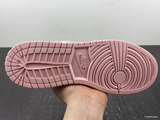 OG Washed Pink High Air Jordan (Women's) FD2596-600 Retro 1 0807